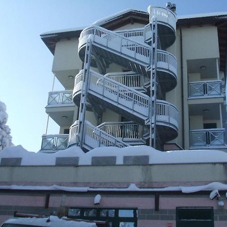 Hotel Kristall Loiano Екстер'єр фото