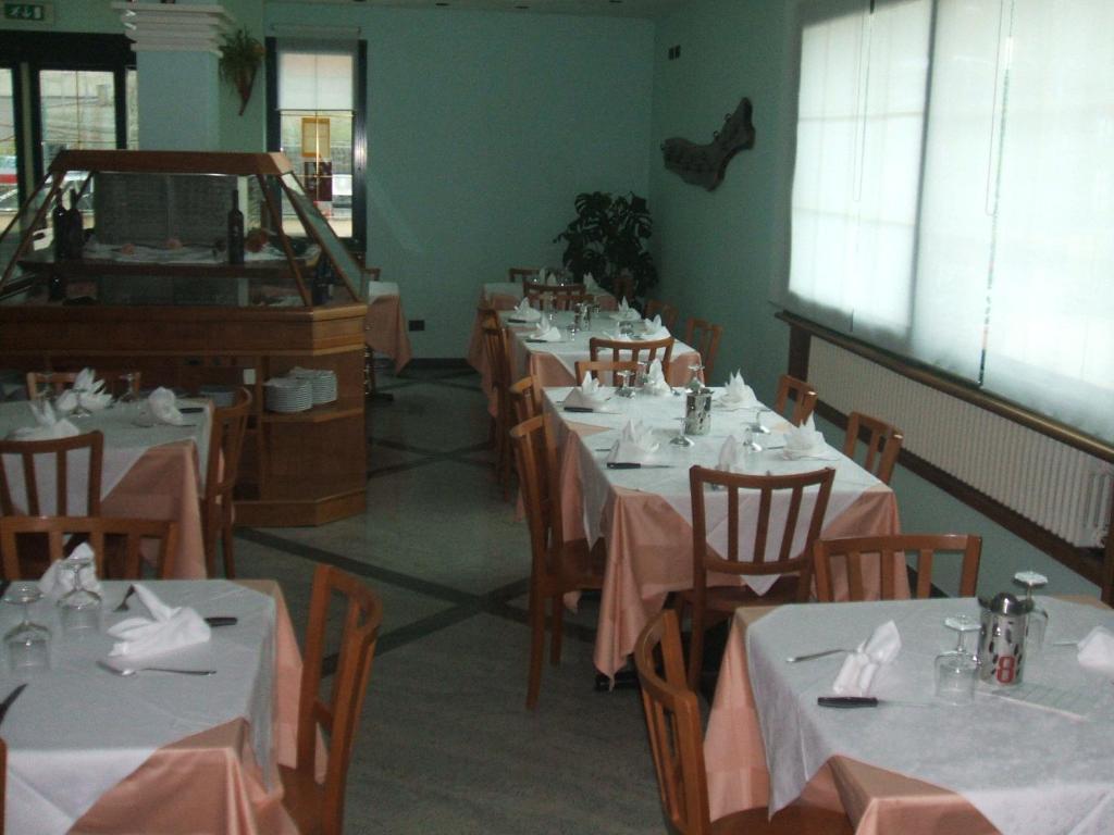 Hotel Kristall Loiano Екстер'єр фото